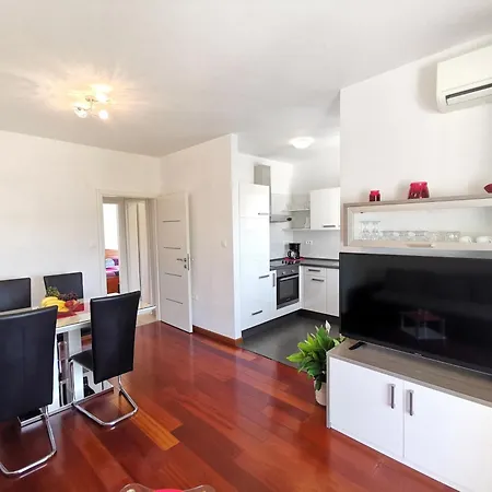 Apartment By The Sea Dramalj, - 22499 *
